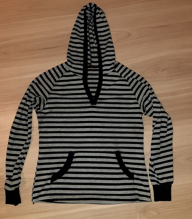 Bluza z kapturem i kieszenią szara ze złotą nitką M