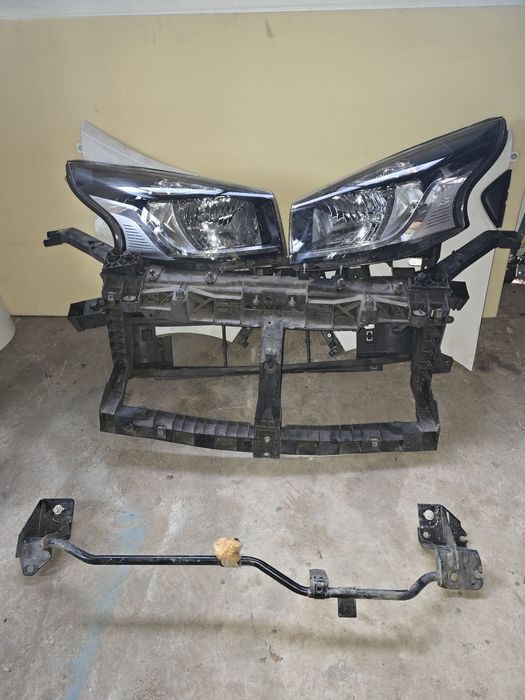 Kompletny przód Renault Traffic 2.0