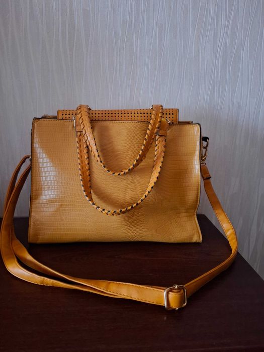 Сумка женская  стильная