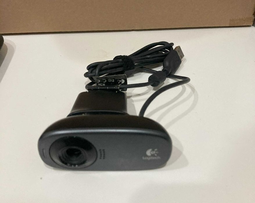 Teclado "qwerty" - LOGITECH - EX110 (sem fios)