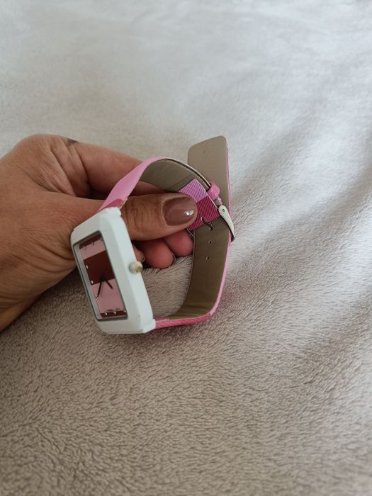 Nowy zegarek rozowy pasek
