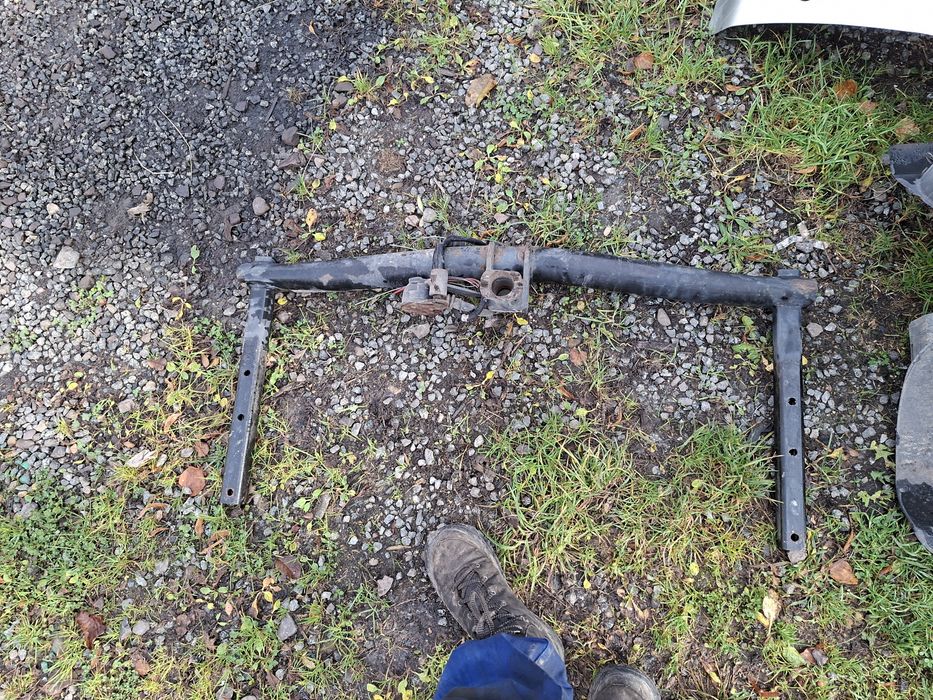 Volkswagen Passat b5 fl stelaż hak haka holowniczego 4x4 syncro 4 moti