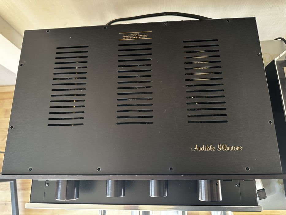 Audible Illusions Modulus L1 ламповий попередній підсилювач