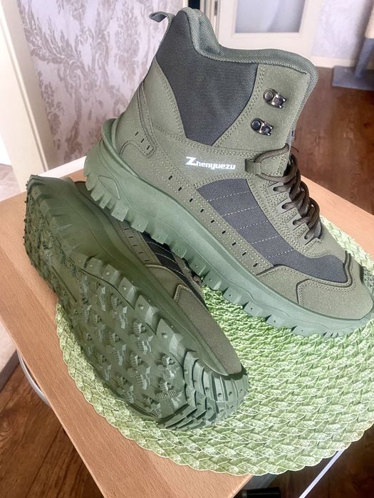 Чоловічі кросівки /осінь-зима