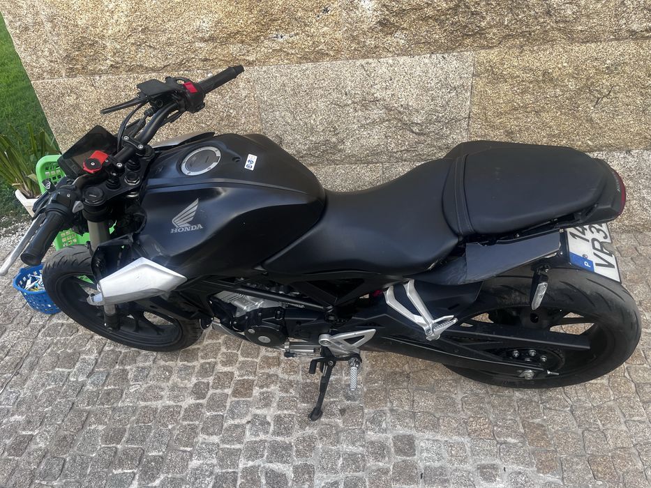 Honda cb125r acidentada