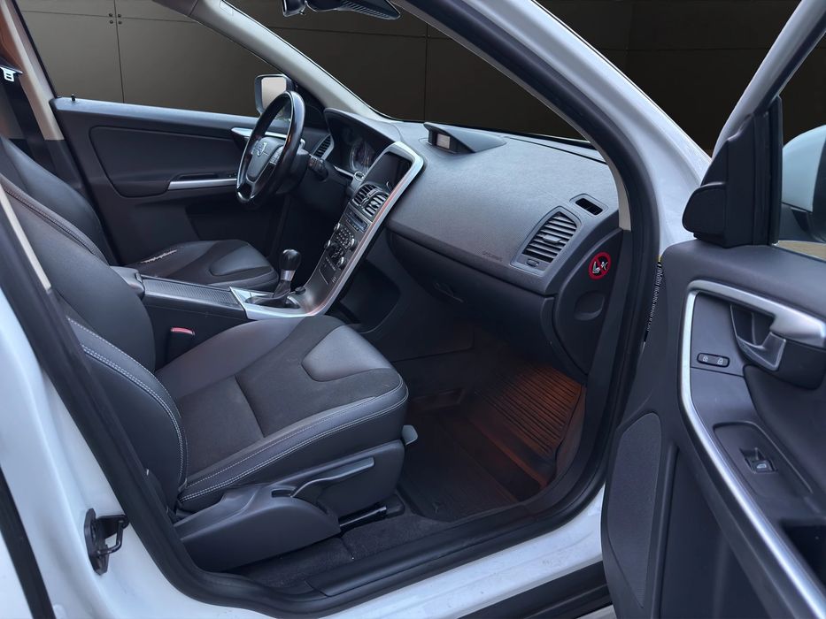 продам автомобіль. Вольво сх60 2009