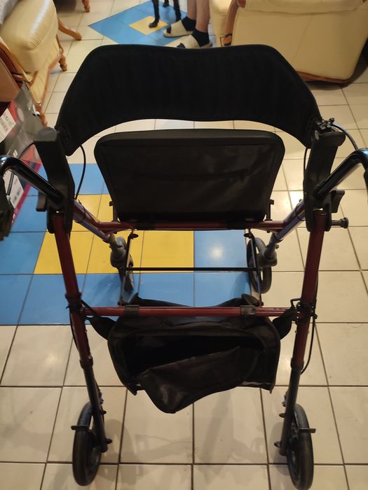 Chodzik dla osoby niepelnosprawnej