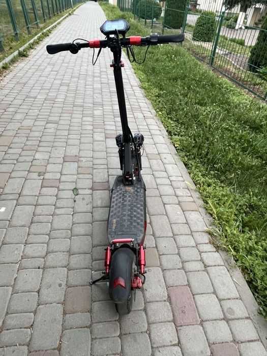 Продам електросамокат