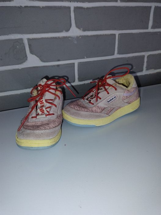 Кросівки для дівчинки