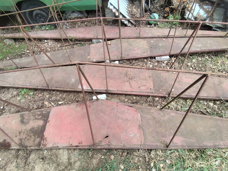 Stalowe dźwigary dachowe 5m.