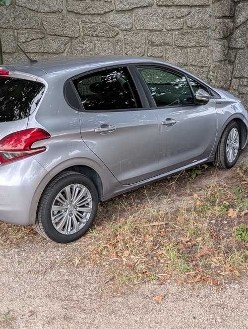 Peugeot 208 1.5 BlueHdi Signature 2019