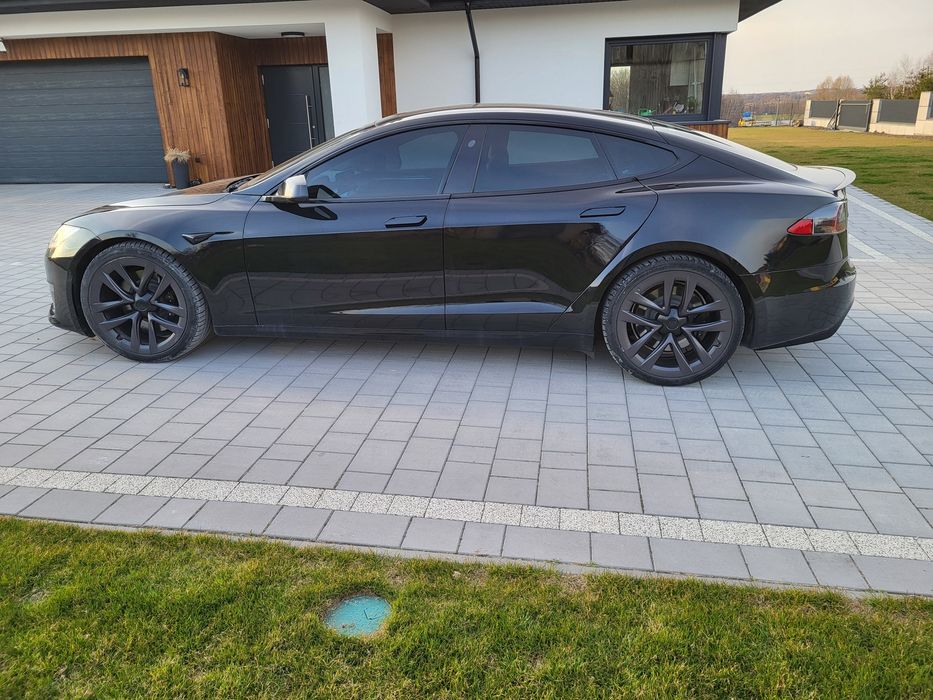 Tesla model S plaid faktura