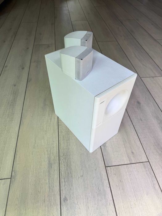 BOSE Acoustimass 3 series IV subwoofer + satelity