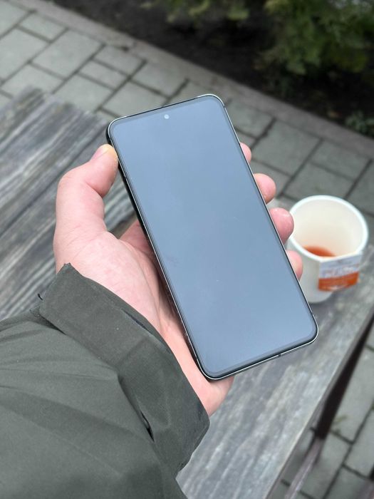 Google Pixel 8 8/128GB Black Neverlock • Піксель 8 • АКБ 99% + Чохол