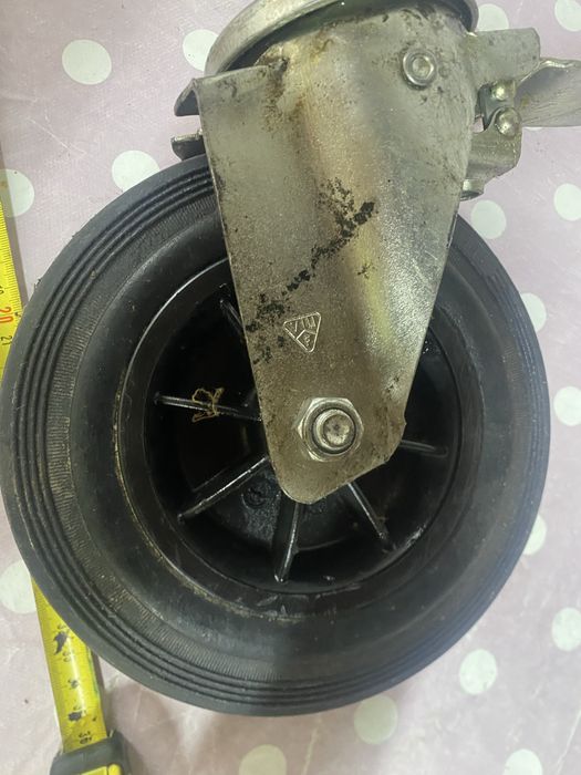 Roda para andaimes de construção