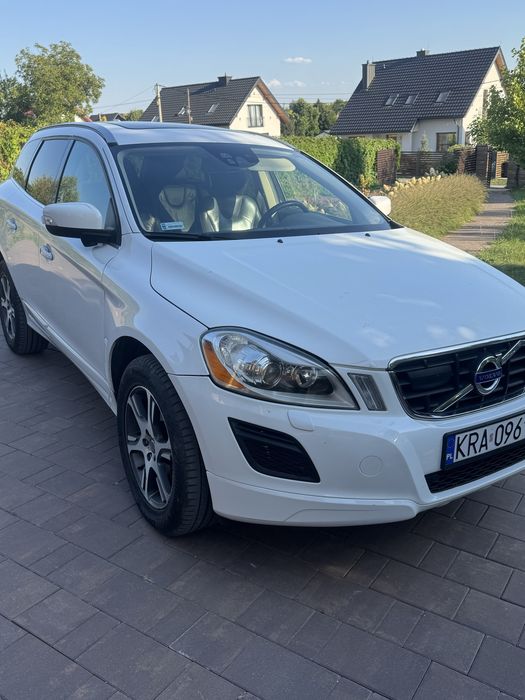 Volvo xc60 T5 2.0 benzyna 243KM 2011 automat
