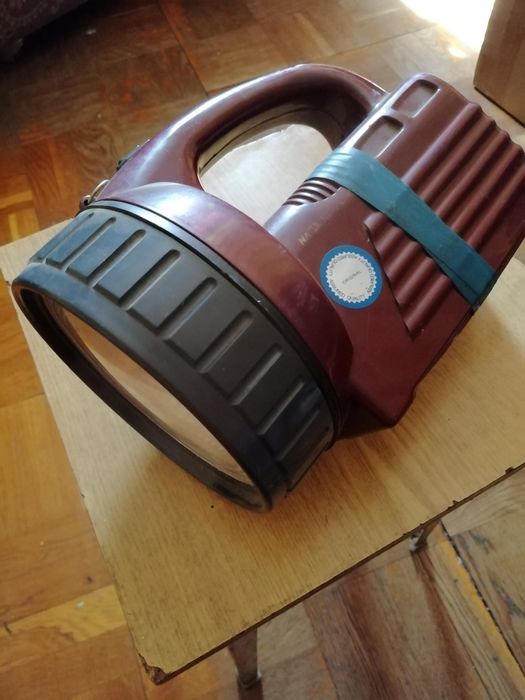 Фонарик , ліхтарик на акумуляторах