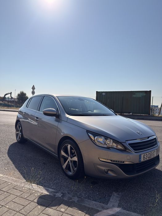 Peugeot 308 1.6 blue-HDi 120cv | 2015 | 152.000 km | Excelente estado