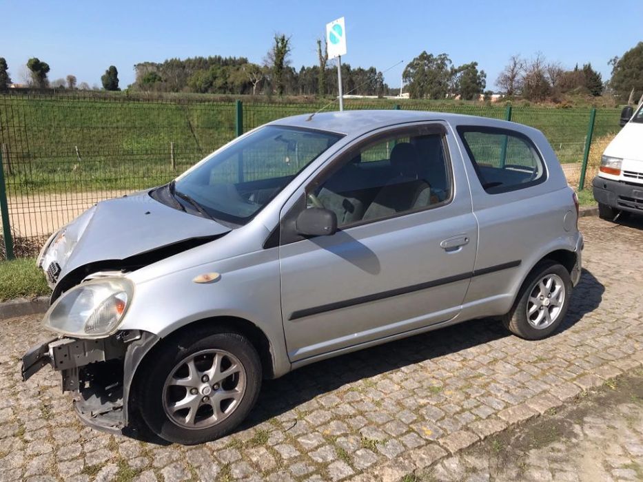 Toyota Yaris 1.0 3P 2001  - Para Peças