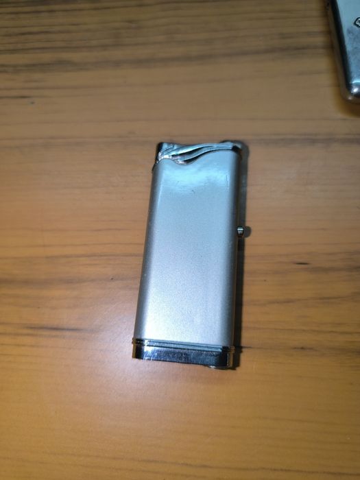 Продам колекцыю зажигалок
