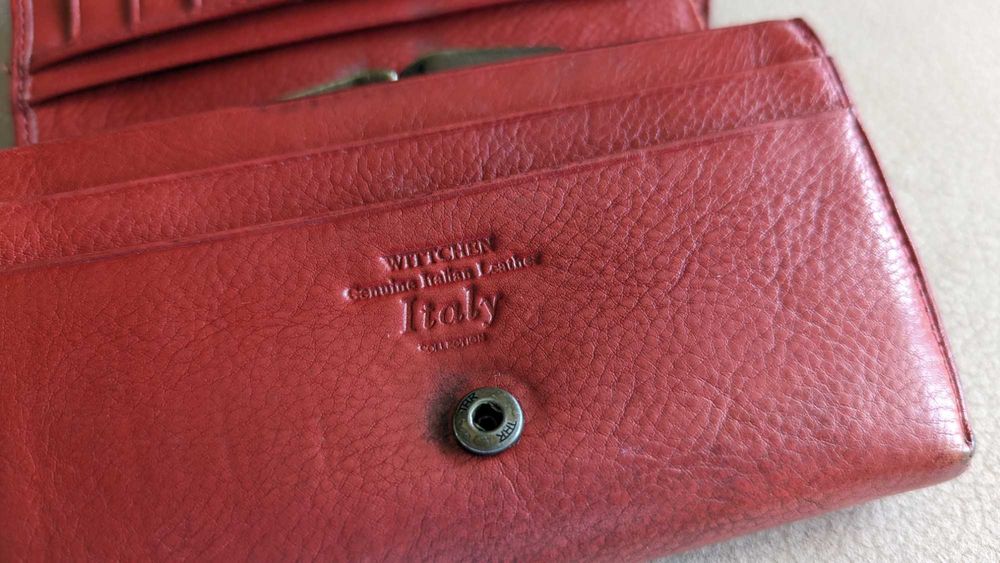 Portfel Witchen, skòra naturalna, czerwony.