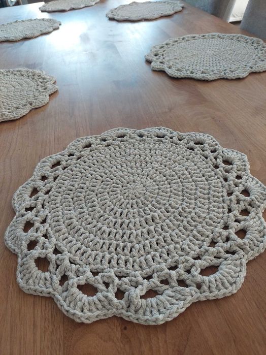 Podkładki pod talerze