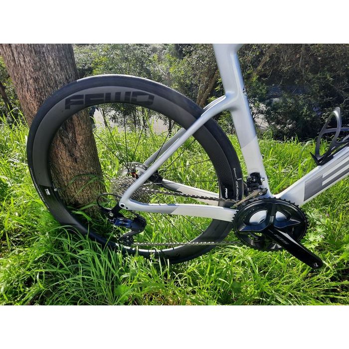 Bh rs1 12v com rodas de carbono