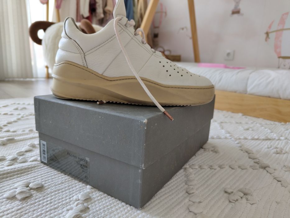 Filling Pieces Low Top