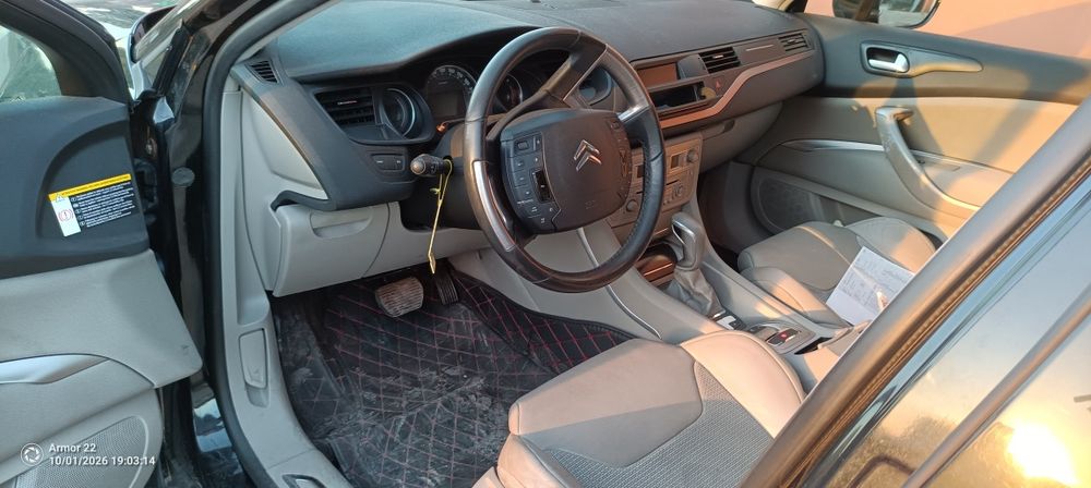 Citroen c5 (III) de 2011 V6 HDi só peças