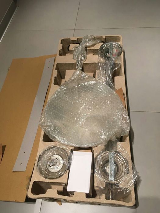 Lampa podsufitowa regulowana
