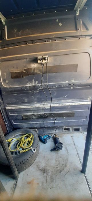 Wynajem samochodów dostawczych ,busów , osobowych, lawet kontenerów