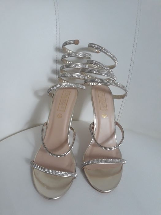 Buty na wysokim obcasie