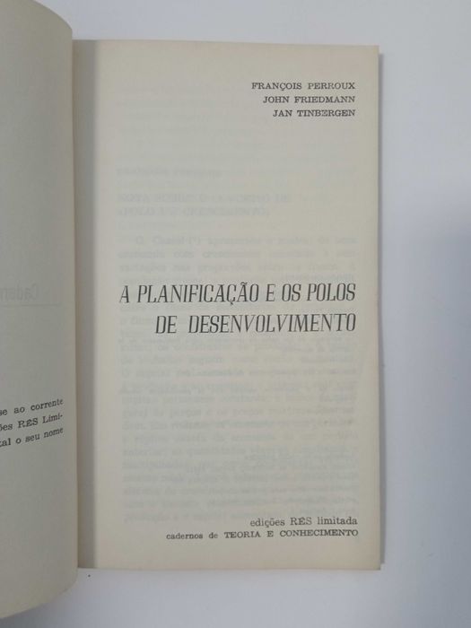 A planificação e os pólos de desenvolvimento, de François Perroux