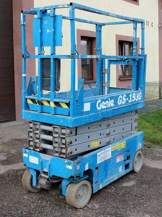 Podnośnik nożycowy Genie GS-1930  Nowe akumulatory
