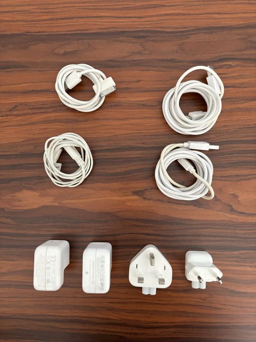 ### Original APPLE Chargers ###426380729296496642