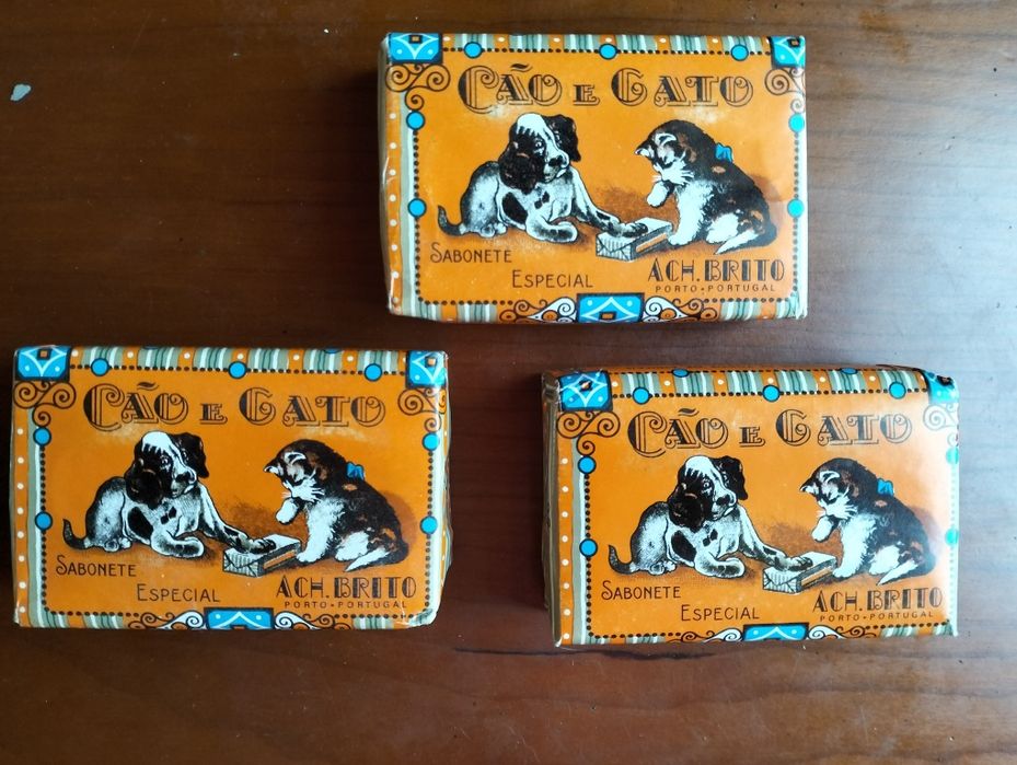 3 sabonetes Cão e Gato - Ach. Brito