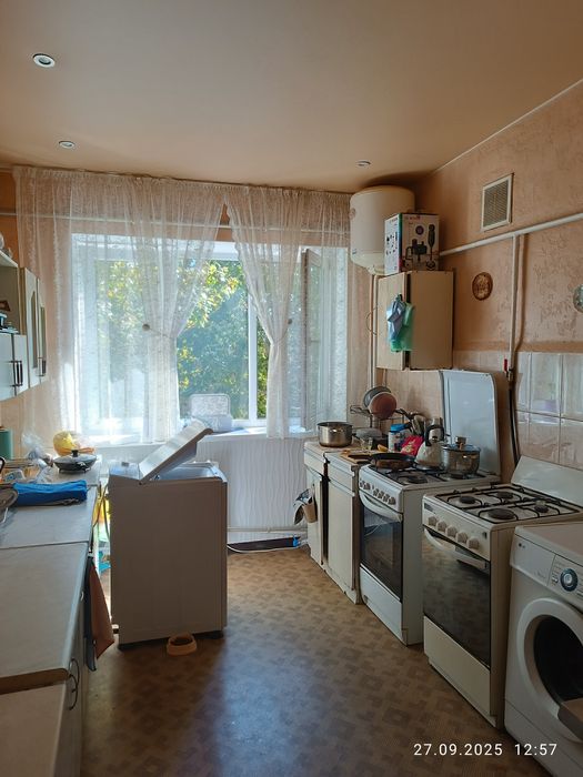 Здам 1 кімнату в комунальній квартирі