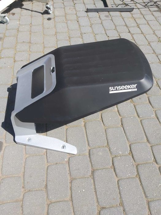 Domek do robotów koszących Sunseeker elite