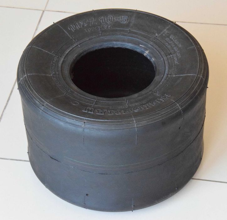 Pneu para Karting, Heidenau 11x7.10-5 Tubeless. Novo.