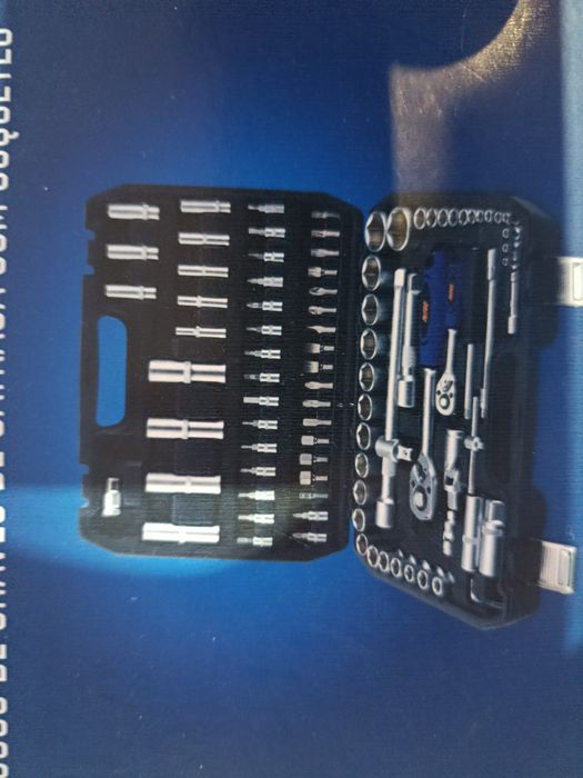 Nowy zestaw kluczy 94 elementy 2 Grzechotnki