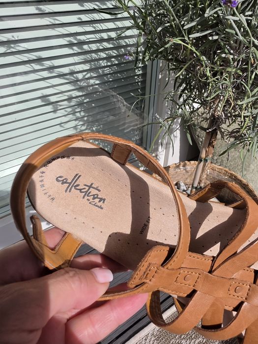 Clarks skóra naturalna 38