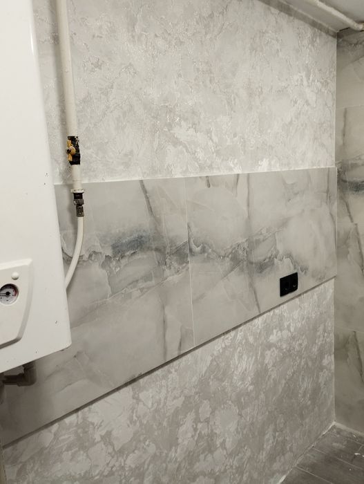 Поклейка шпалер ,