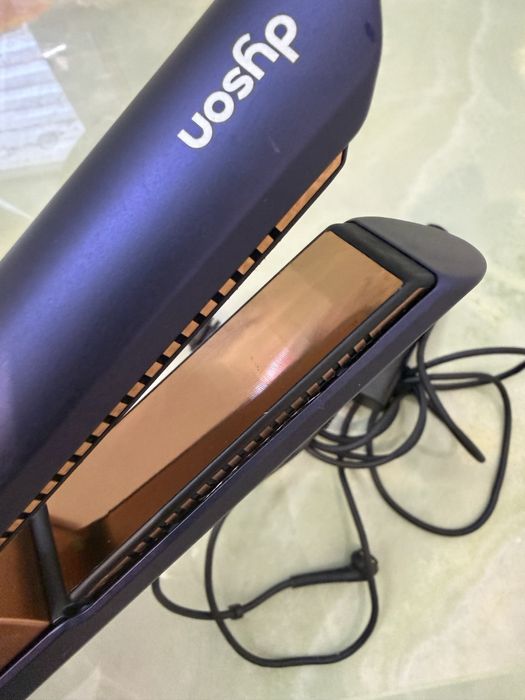 Dyson утюжок , плойка