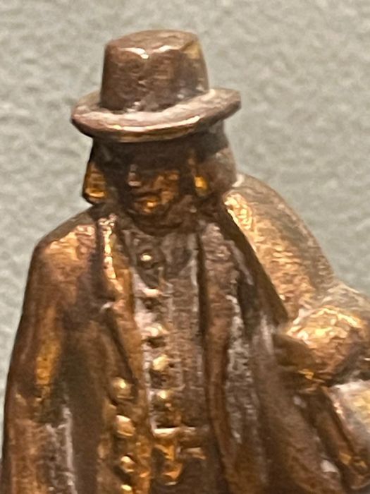 Бронзовая статуэтка . Швеция.560 грамм