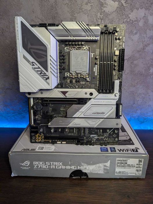 Материнська плата Rog Strix Z790-A Gaming Wifi II (LGA1700) 12-13-14