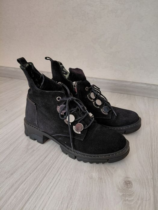 Ботинки зимові замшеві