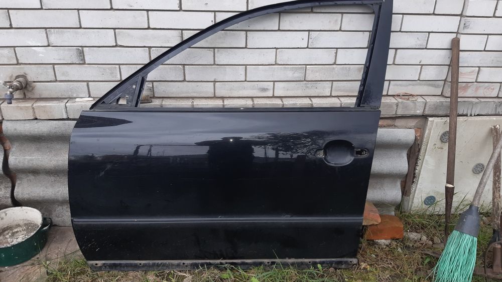 Двері передні ліві