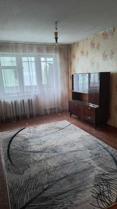 Продам 2 кімнатну квартиру 605 м/р. Вул. Зубенка 38 5 поверх 5 поверхового будинку.20000 у.е.