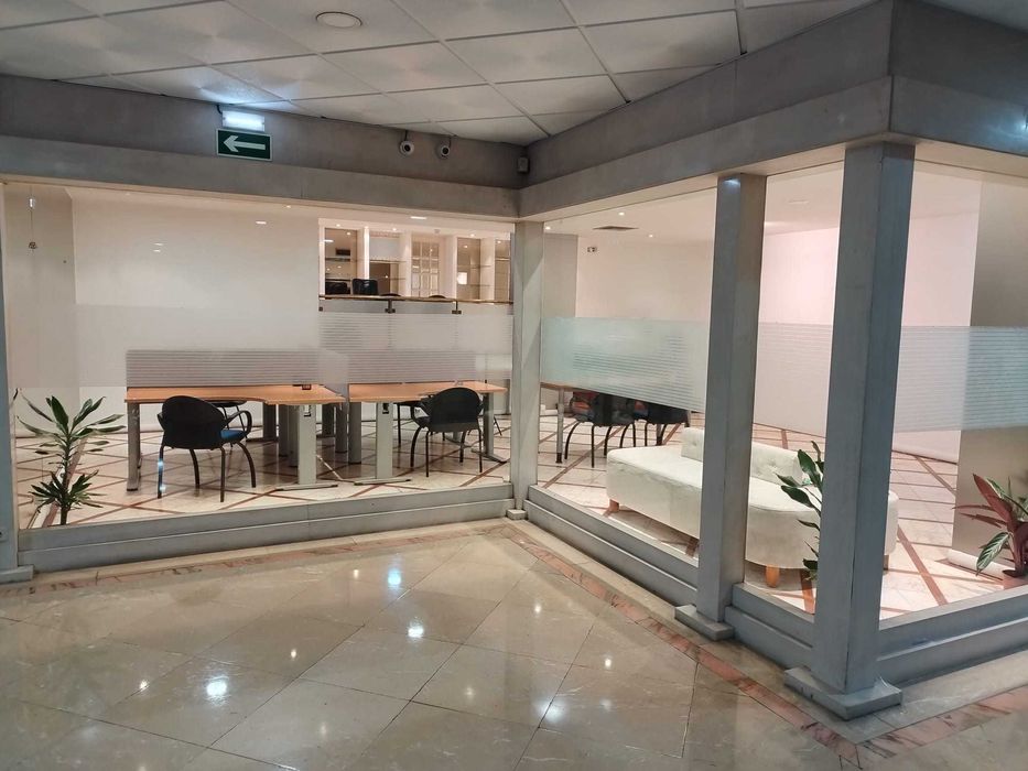 Espaço de coworking para  arrendar : Avenida Joao XXI Lisboa..