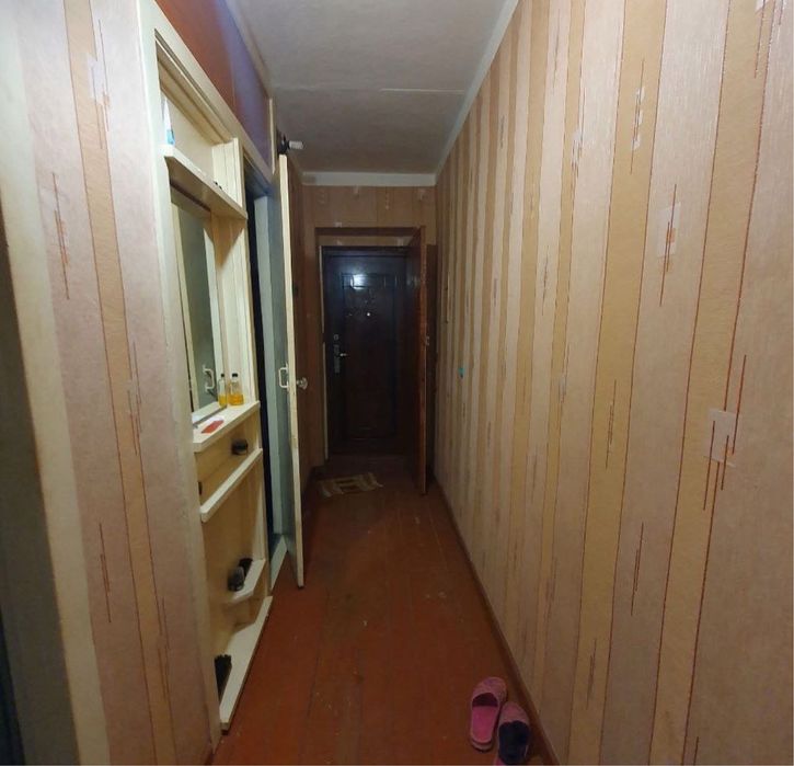 Продам 2к в Гвардейском на 2 этаже